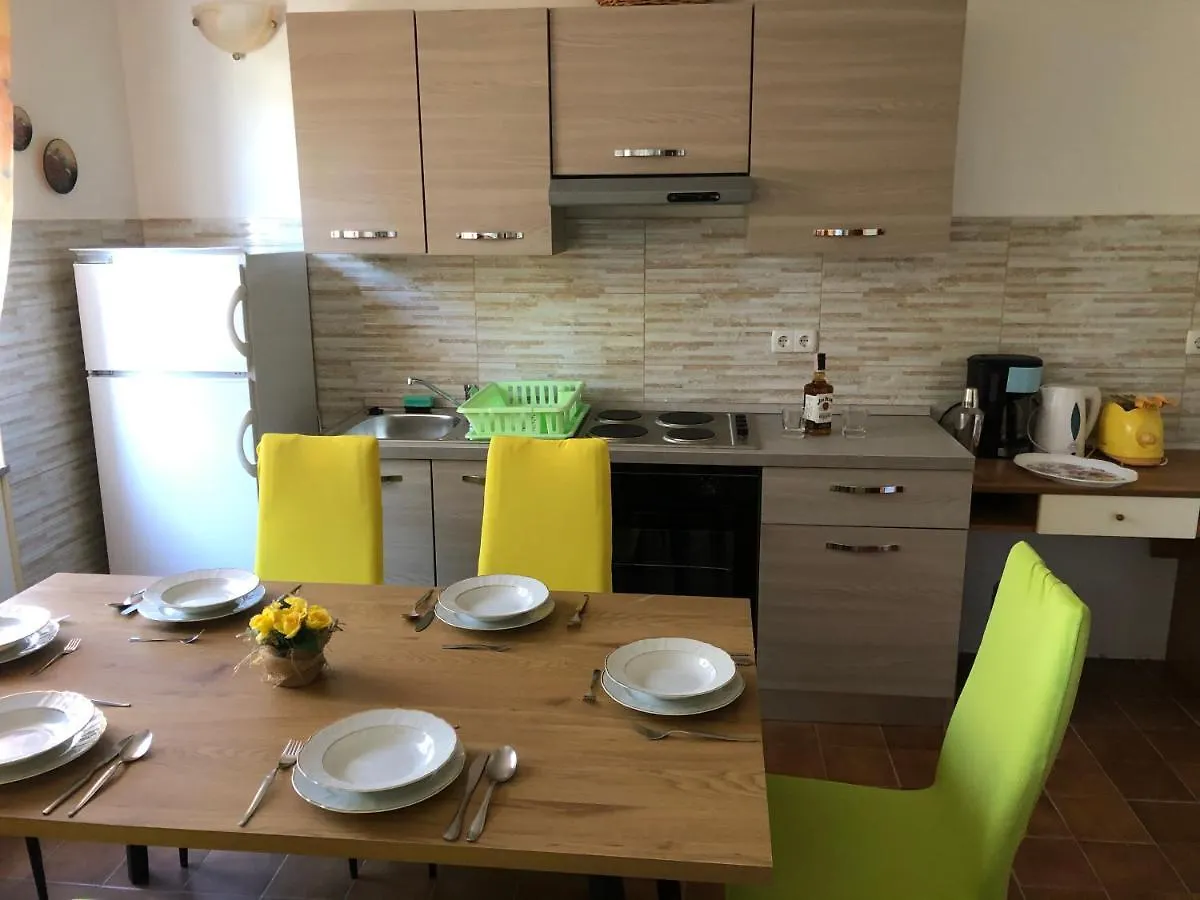Apartments Ankica Kampor