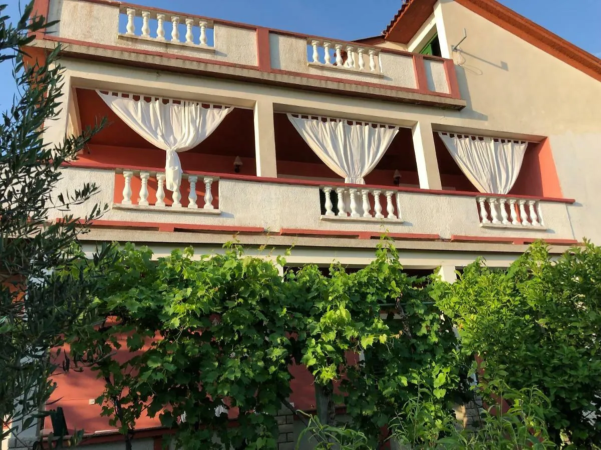 Apartments Ankica Kampor
